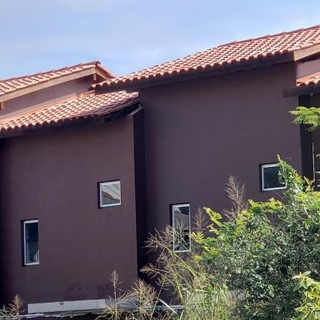 Готель Residencial Costumes Brasileiras Бомбіняс Екстер'єр фото